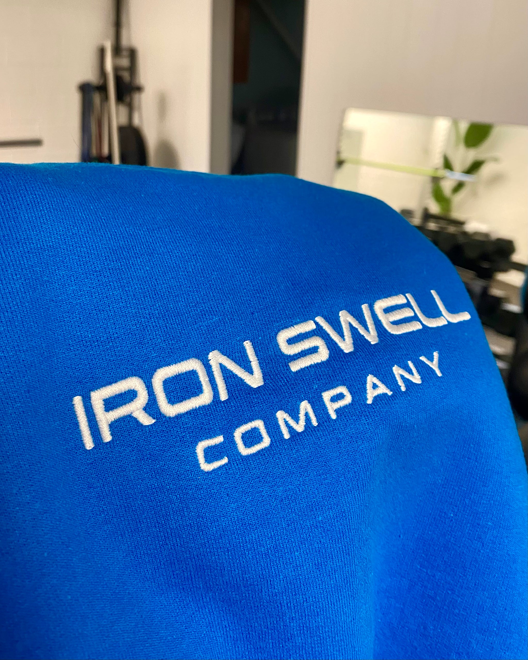 Iron Swell Crewneck - Black – Iron Swell Co
